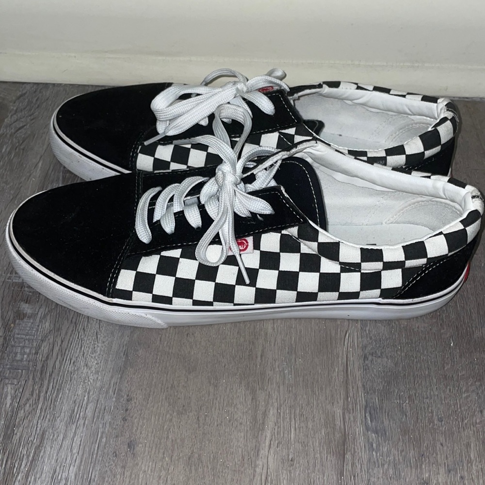 Black and white checkered Steve Madden sneakers size 12